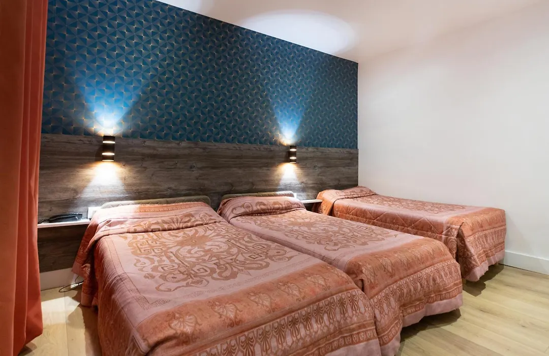 Hotel Leonard De Vinci 75011-1